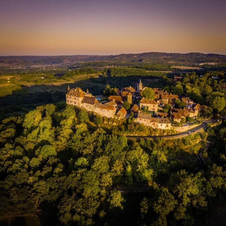 Maison Pierre Loti, Gite Historique Et Spacieux En Vallee De La Dordogne Bretenoux エクステリア 写真